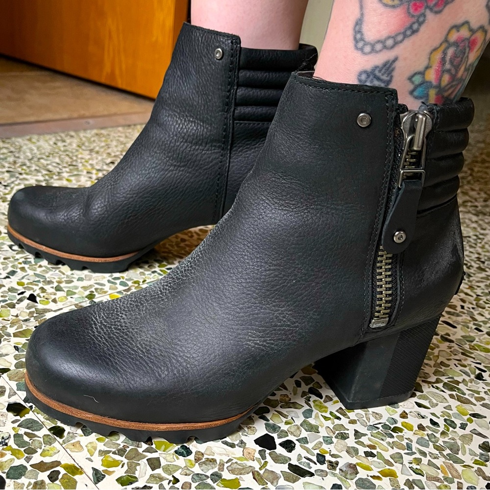 Sorel Chelsea Boots